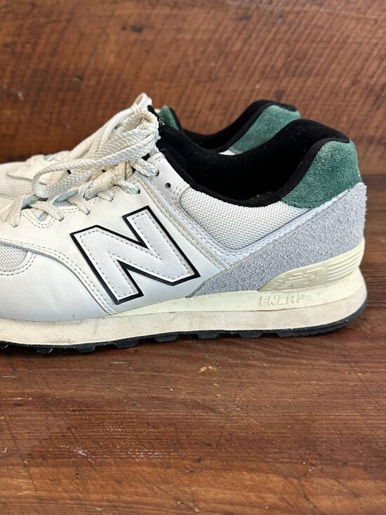 New Balance 574 White Green Lifestyle Sneakers U574VX2 Men\'s Size 9.5 main image 9